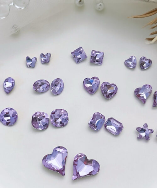 Pha lê nail tím đa dạng hình hot trend