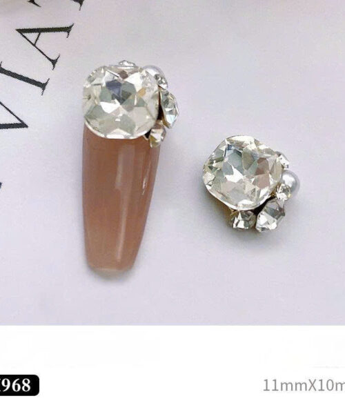 Đá đính móng mix trái tim & ngọc trai siêu sáng